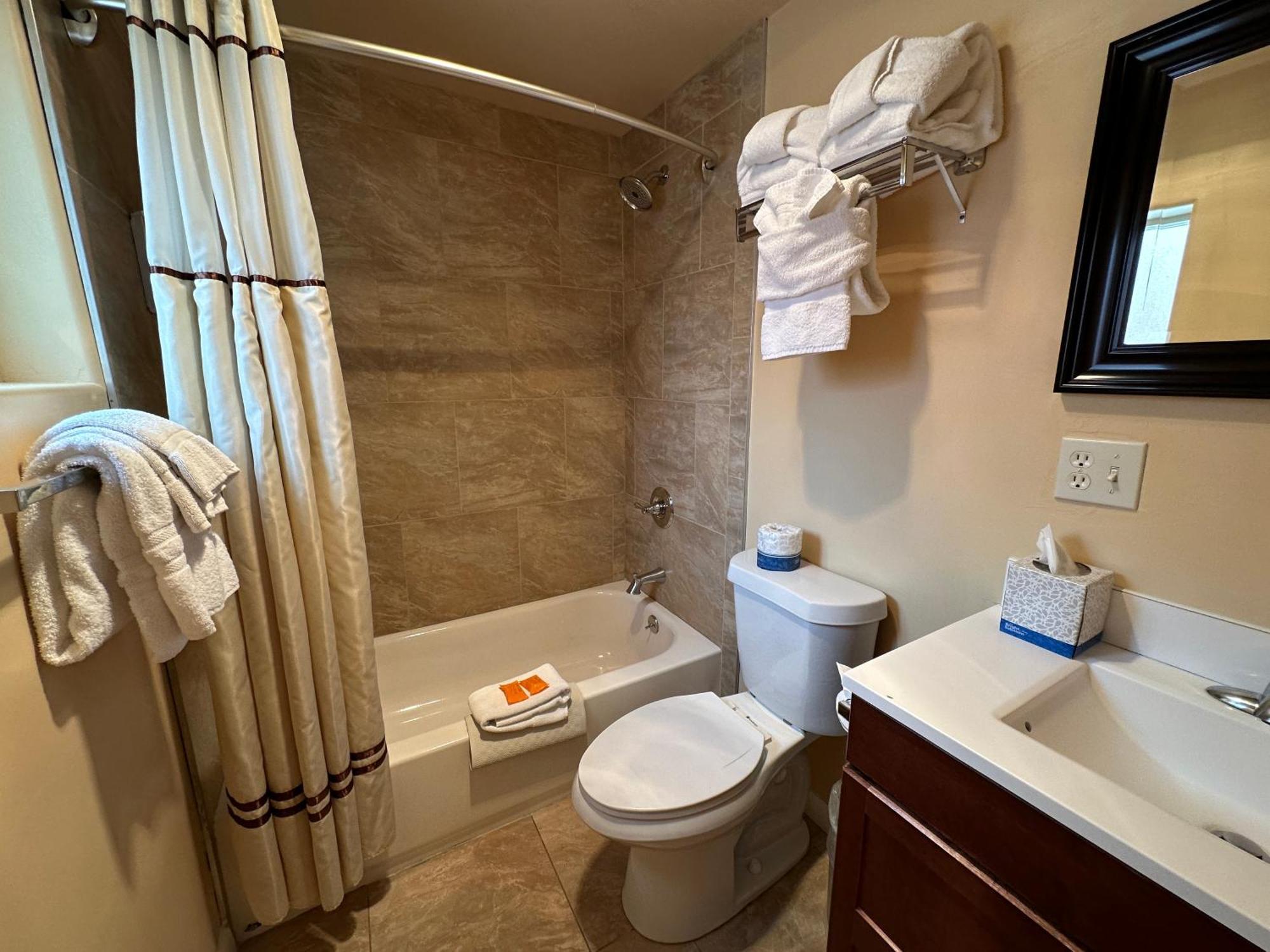 אוראיי Abram Inn & Suites מראה חיצוני תמונה